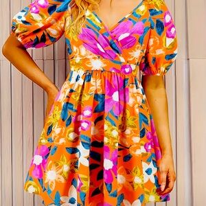 Women’s Pattern V- shaped Lantern Short Dress!